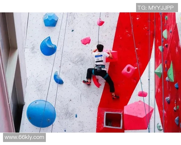 上海攀岩队耐力训练揭秘：如何在极限挑战中提升攀岩表现